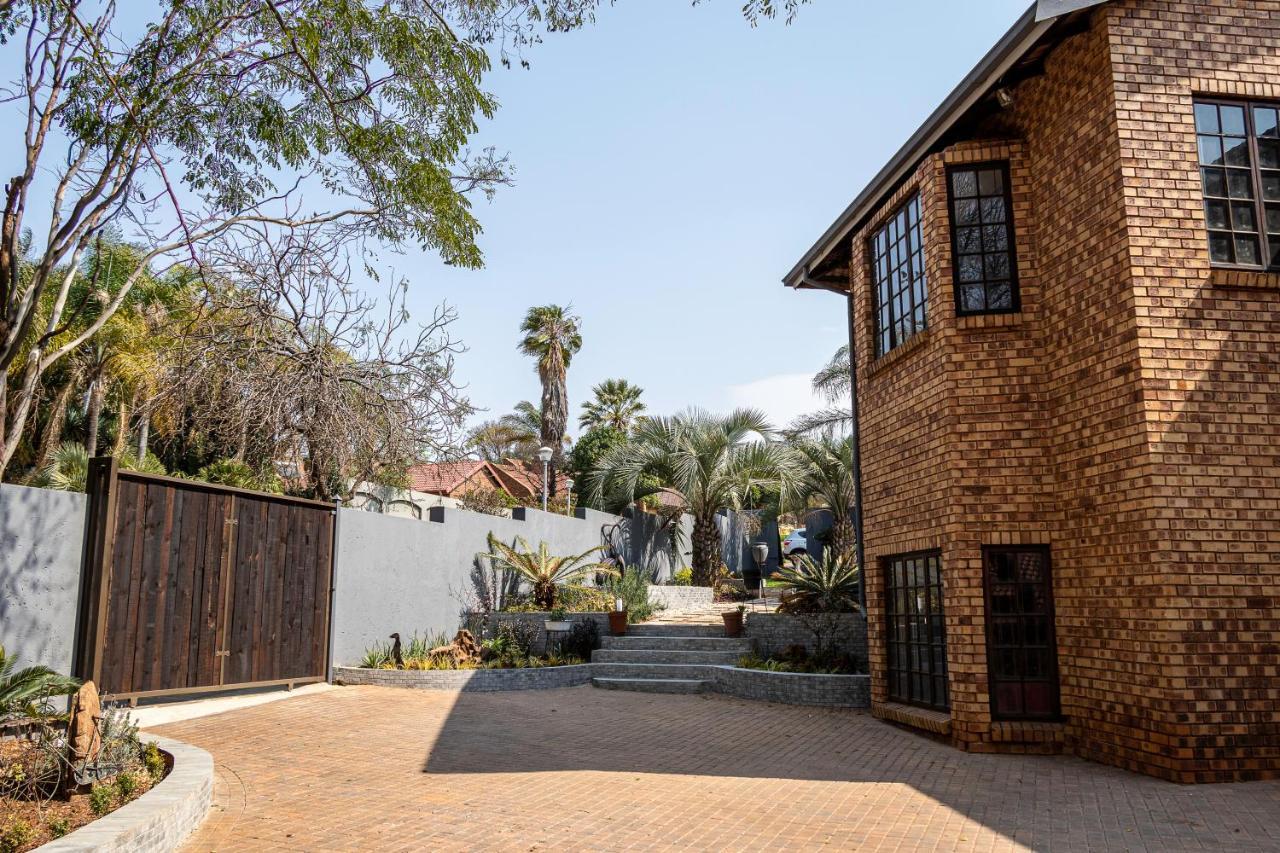 Mereke Manor Centurion Exterior photo
